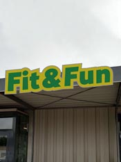 wetterfeste Fassadenschilder kaufen in Ahrensburg