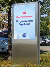 Werbepylon mit LED Display in Bielefeld für moderne Markenkommunikation an stark frequentierten Gewerbestandorten