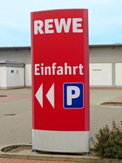 Individuell gestalteter Werbemonolith Bielefeld als Werbepylon für Unternehmen und Geschäftshäuser