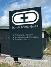 Werbepylon Montage Bitburg